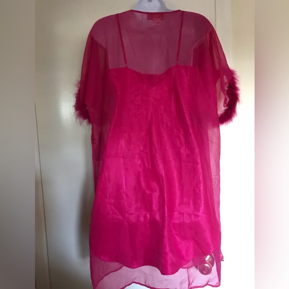 Moon Dance ,size S, 2piece Ensemble set , gown & coat , silky hot red color - Picture 8 of 16